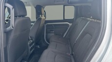 Land Rover Defender 2.0 D200 110 5dr Auto Diesel Estate